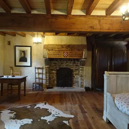 Manor In Cotentin With Historic Charm Casa de Férias *