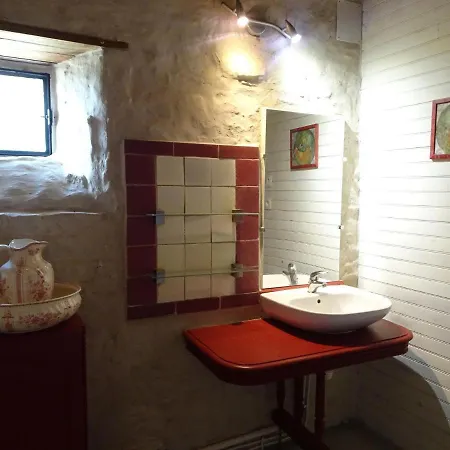 Manor In Cotentin With Historic Charm Saint-Lo-d'Ourville