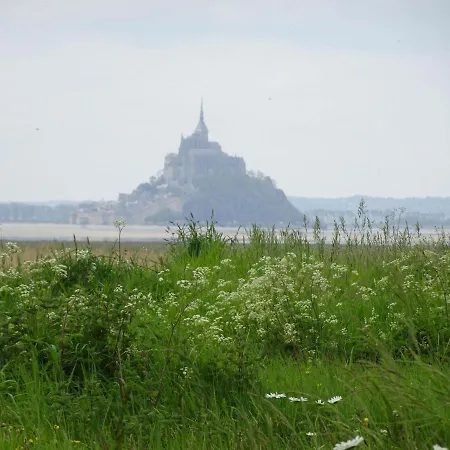 Manor In Cotentin With Historic Charm * Saint-Lo-d'Ourville