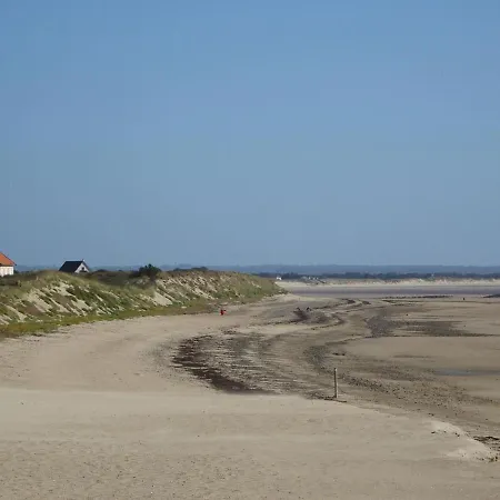 Manor In Cotentin With Historic Charm Prázdninový dům