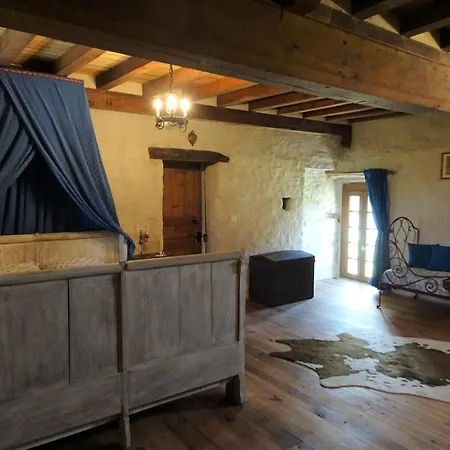 Manor In Cotentin With Historic Charm Casa de Férias Saint-Lo-d'Ourville