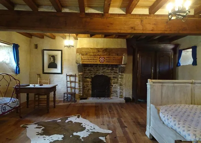 Manor In Cotentin With Historic Charm Сasa de vacaciones *