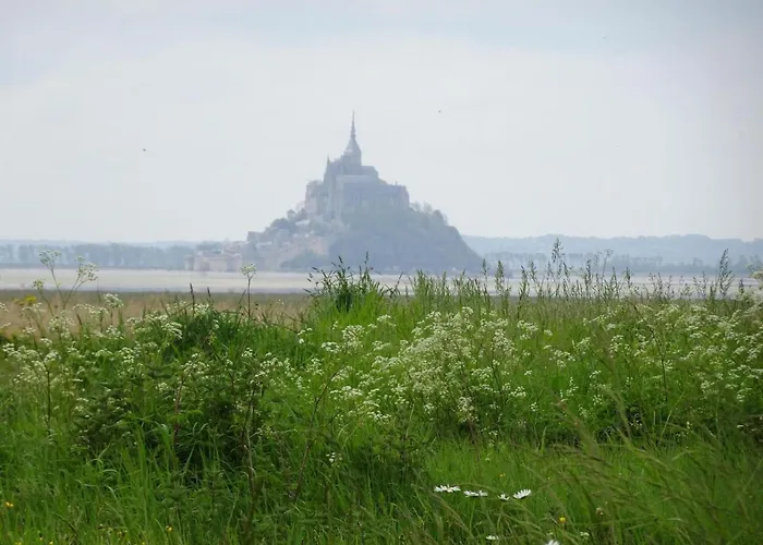 Manor In Cotentin With Historic Charm * Saint-Lo-d'Ourville