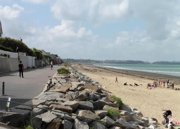 Hébergement de vacances Manor In Cotentin With Historic Charm